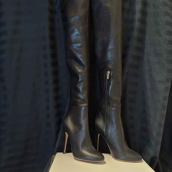 Jimmy Choo Classic Turner boot in 40 IT NWOT Purchased in NY - Picture 7 of 10